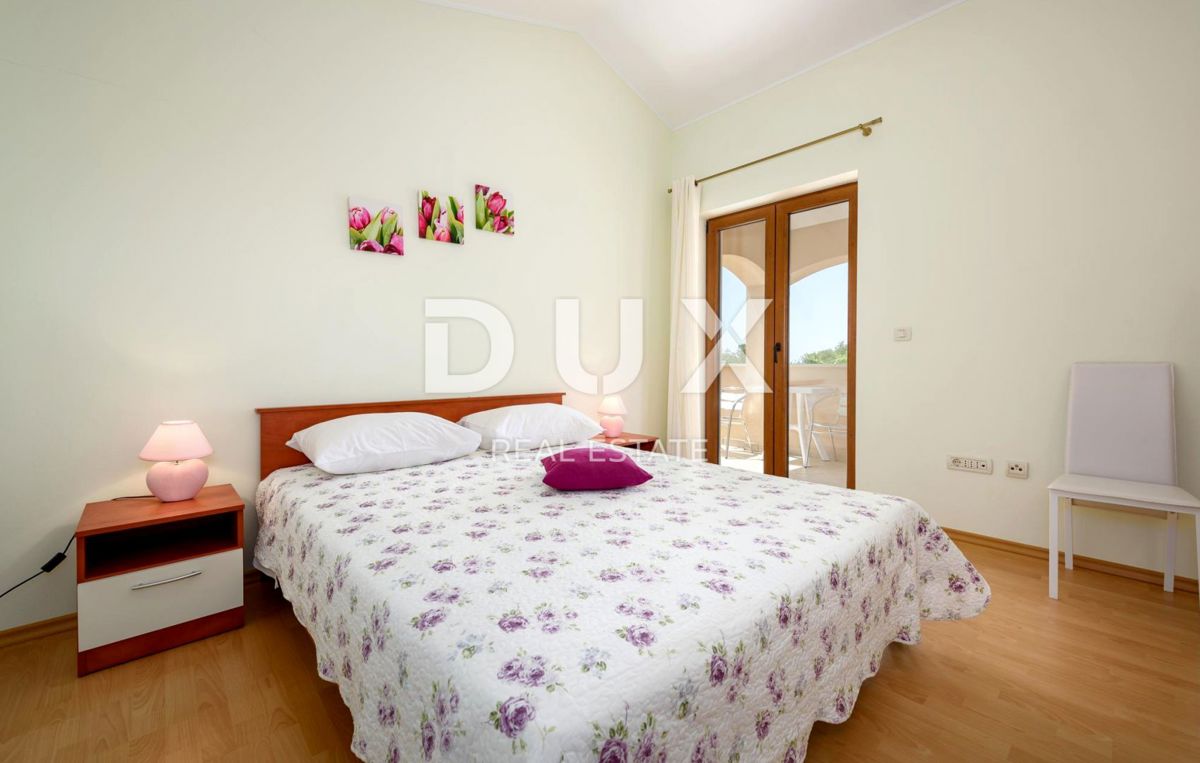 ISTRIA, SVETI LOVREČ - Casa con piscina ai margini del villaggio