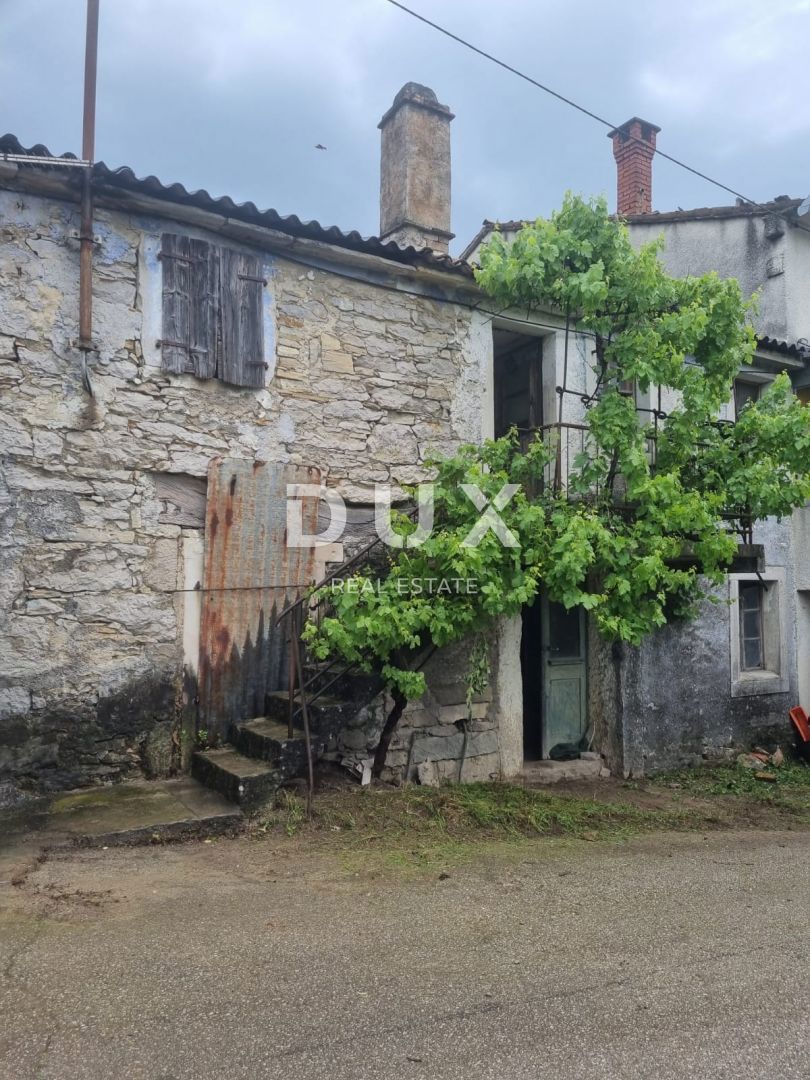 ISTRIA, PINGUENTE - Casa in pietra da ristrutturare con ampio terreno edificabile