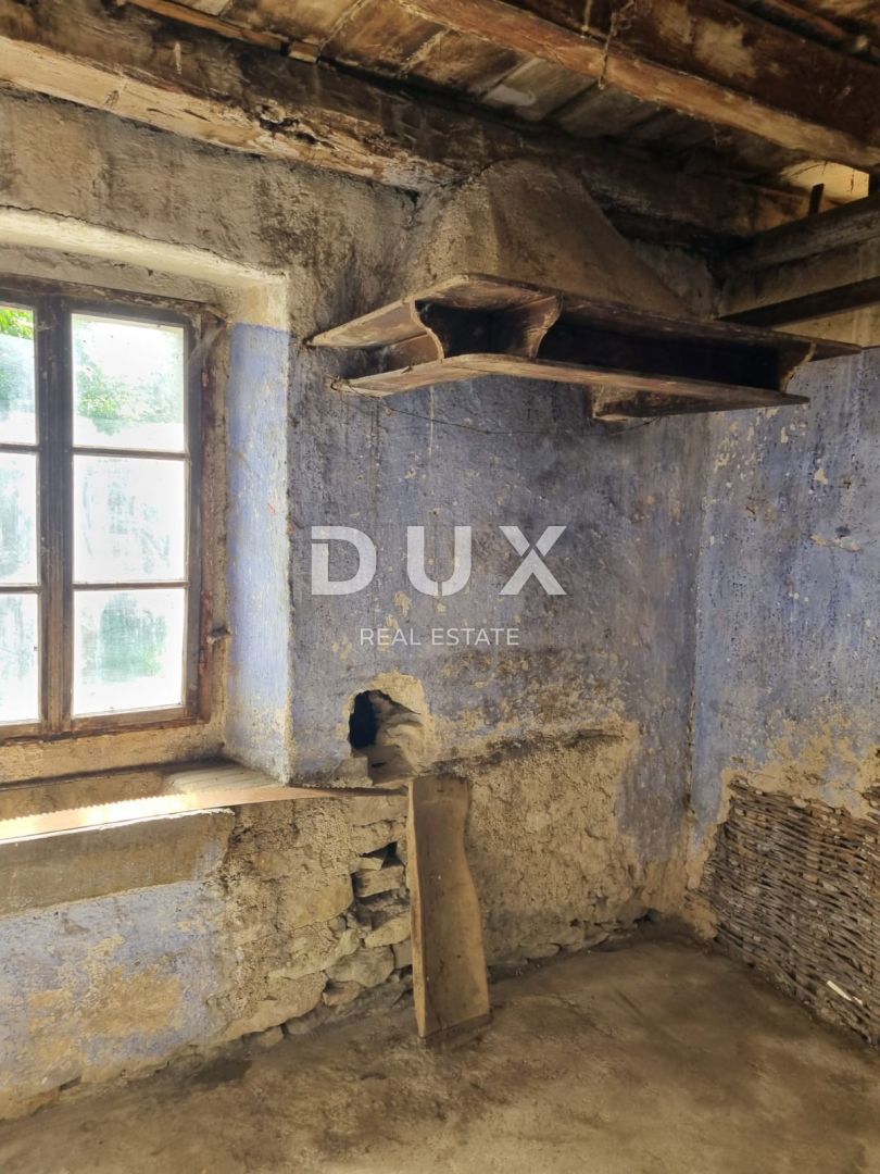 ISTRIA, PINGUENTE - Casa in pietra da ristrutturare con ampio terreno edificabile