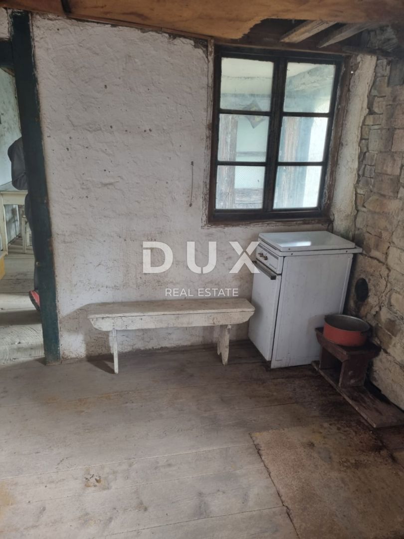 ISTRIA, PINGUENTE - Casa in pietra da ristrutturare con ampio terreno edificabile