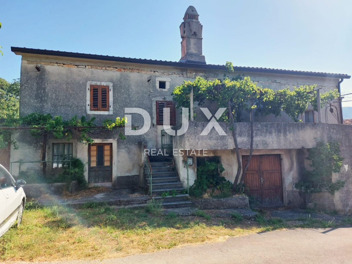 ISTRIA, LABIN - Casa in pietra in fase di ristrutturazione con vista mare