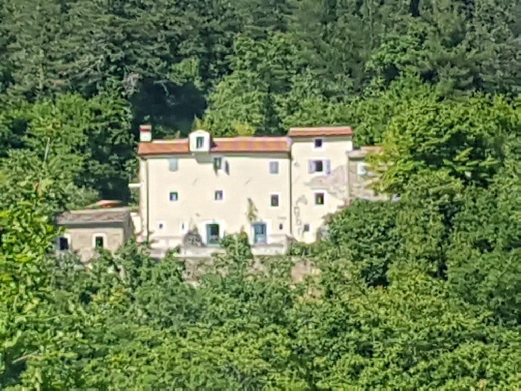ISTRIA, MOTOVUN - Una fiaba di pietra nella natura! RARITÀ!