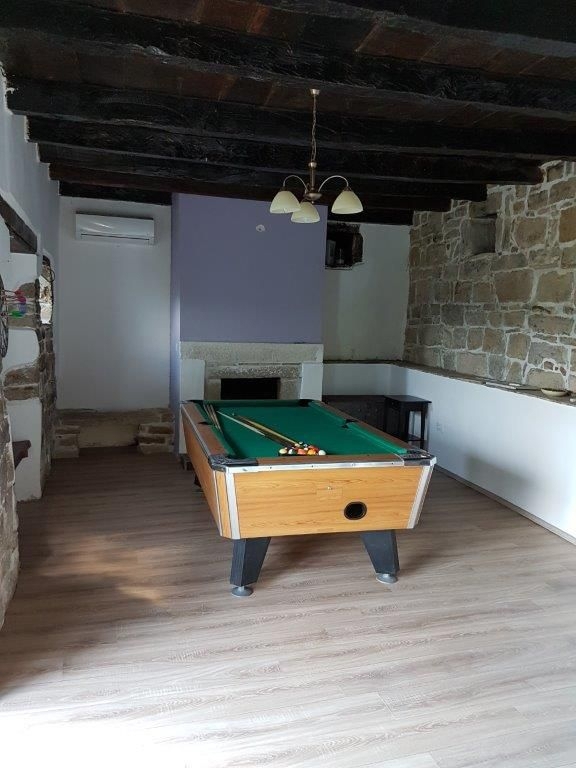 ISTRIA, MOTOVUN - Una fiaba di pietra nella natura! RARITÀ!