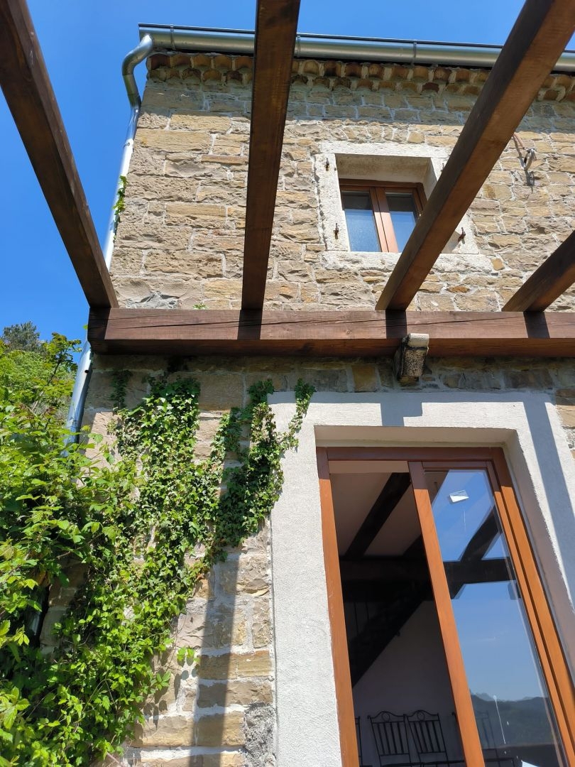 ISTRIA, MOTOVUN - Una fiaba di pietra nella natura! RARITÀ!
