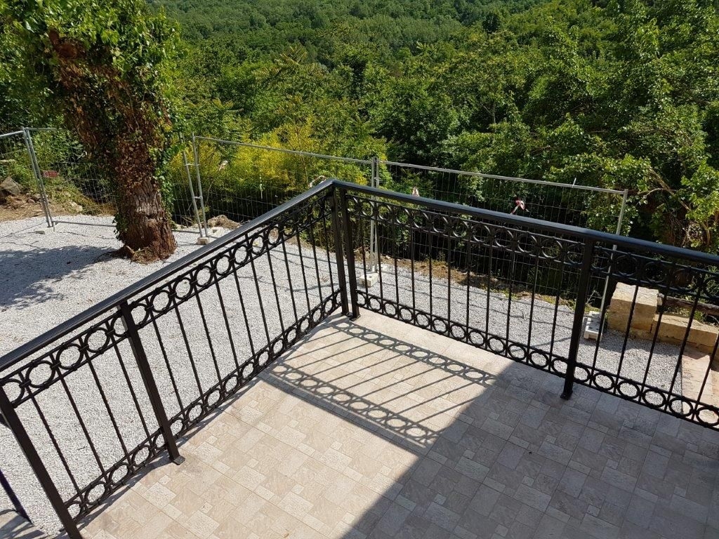 ISTRIA, MOTOVUN - Una fiaba di pietra nella natura! RARITÀ!