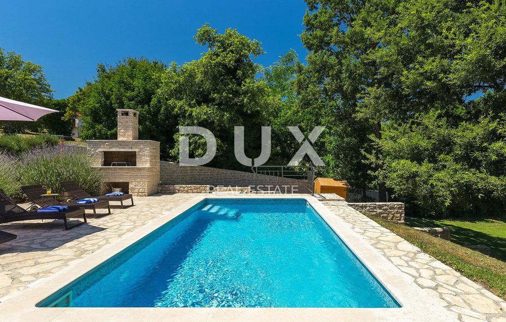 ISTRIA, KRŠAN - Casa con piscina su ampio terreno e completa privacy