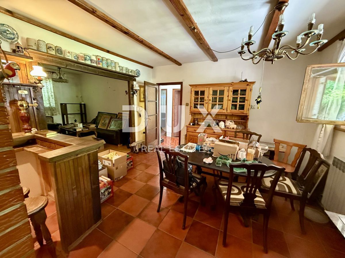VEPRINAC - Casa indipendente con ampio giardino e tanto potenziale!