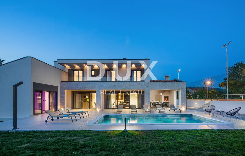 ISTRIA,ALBONA - Villa di lusso con piscina, centro benessere e campo da tennis