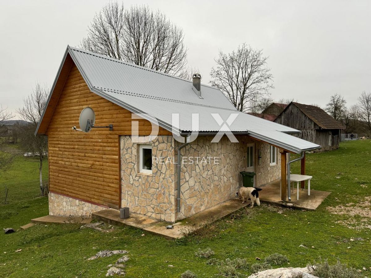 PERUŠIĆ, STUDENCI - Bellissima casa vacanze su un terreno di 50.000 m2