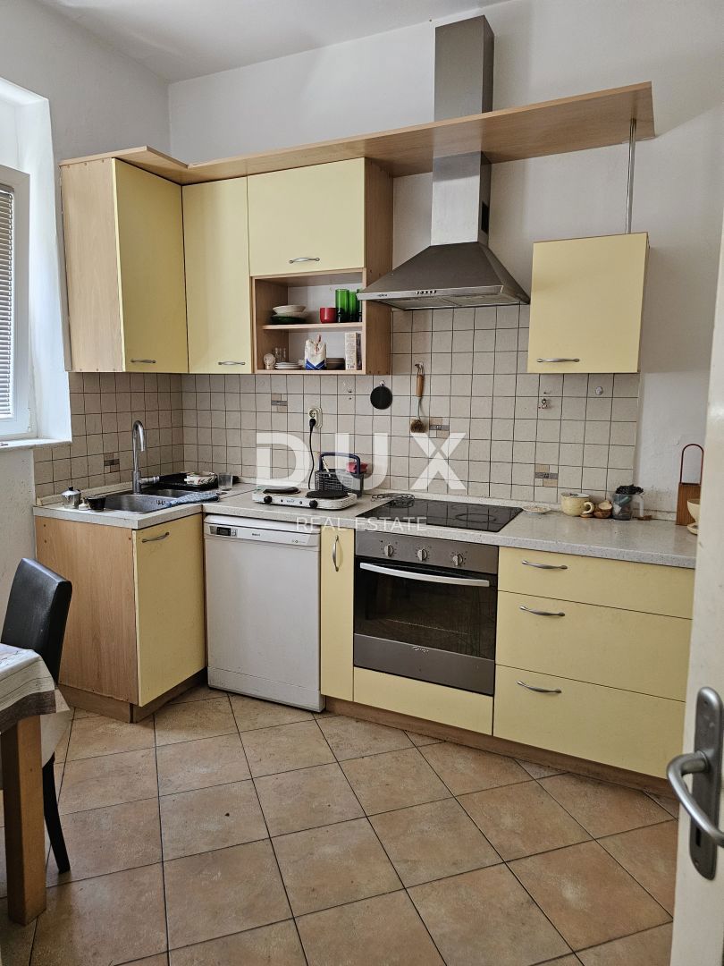 RIJEKA, PIRAMIDA - Appartamento monolocale + soggiorno