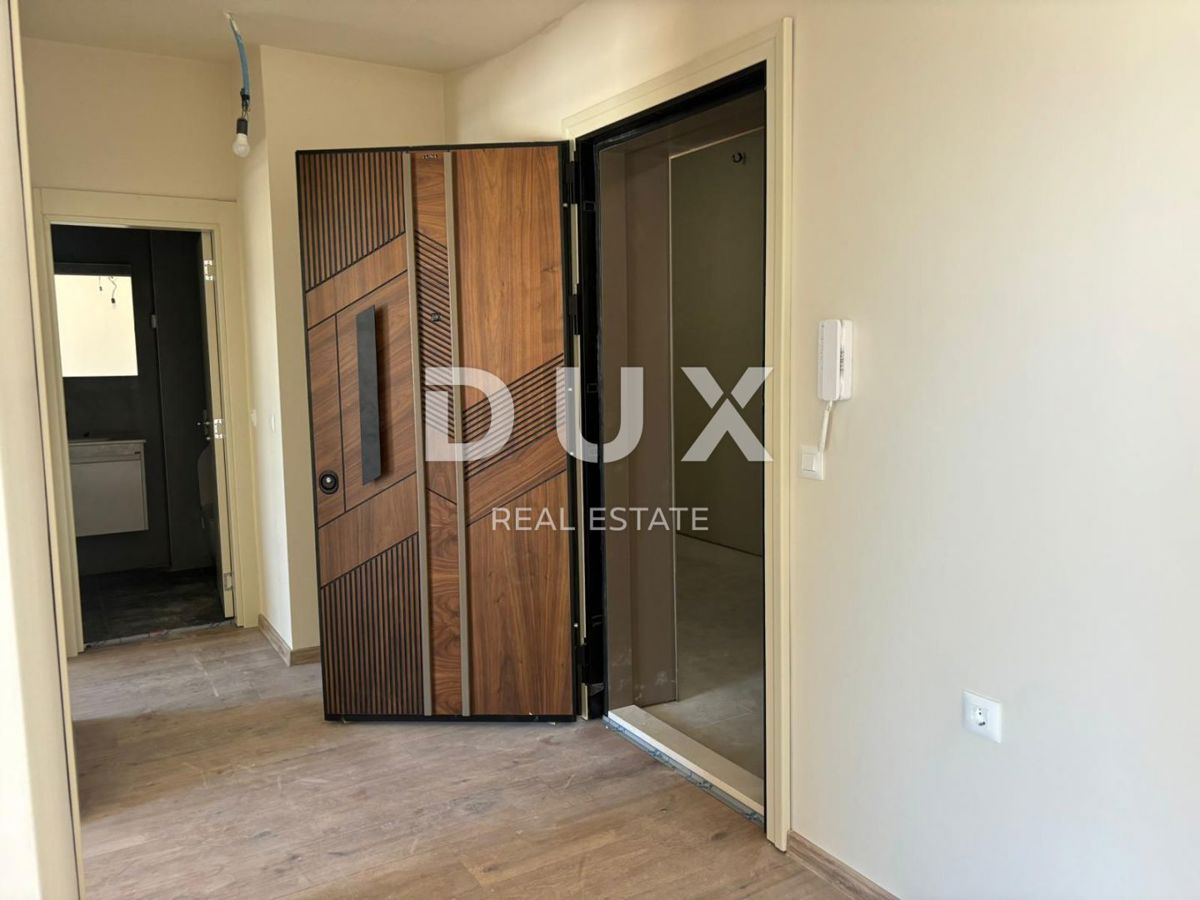 ISTRIA, PARENZO - Appartamento in un nuovo edificio in un'ottima posizione con garage!