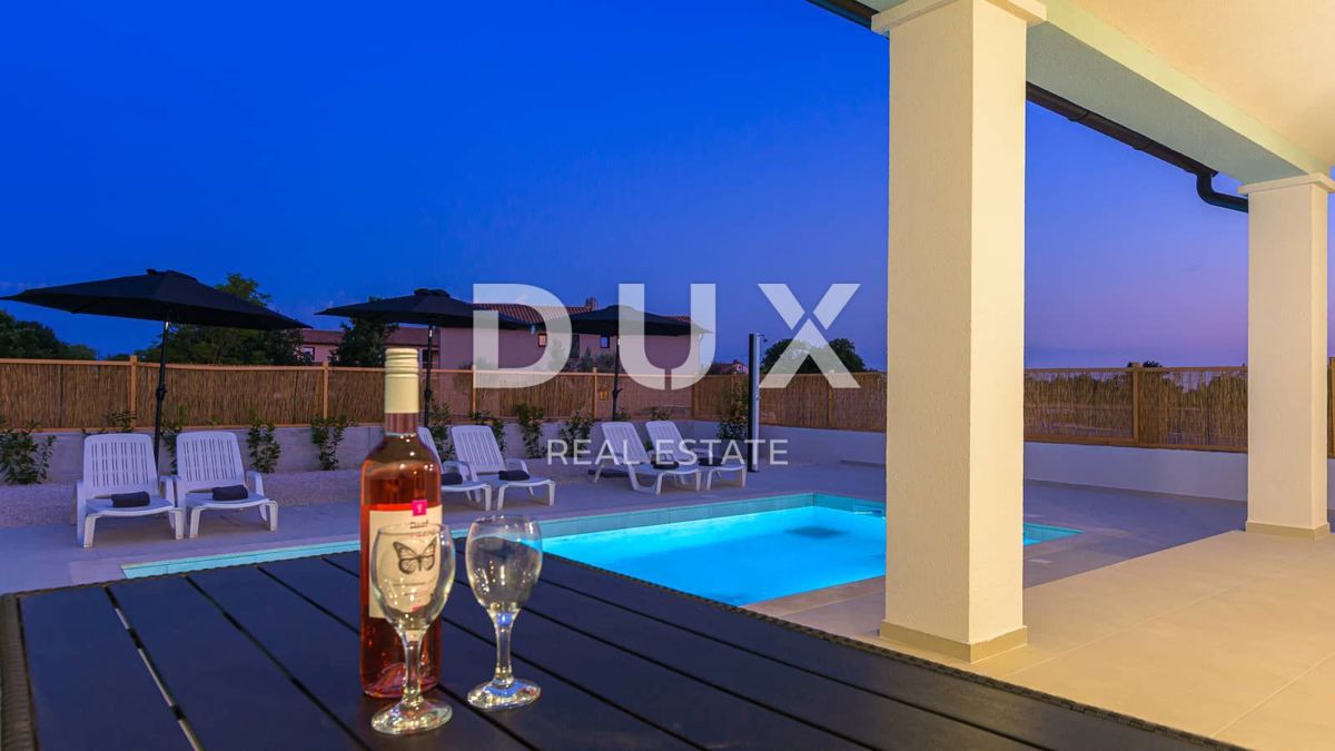 ISTRIA, SVETVINČENAT - Affascinante casa di nuova costruzione con piscina