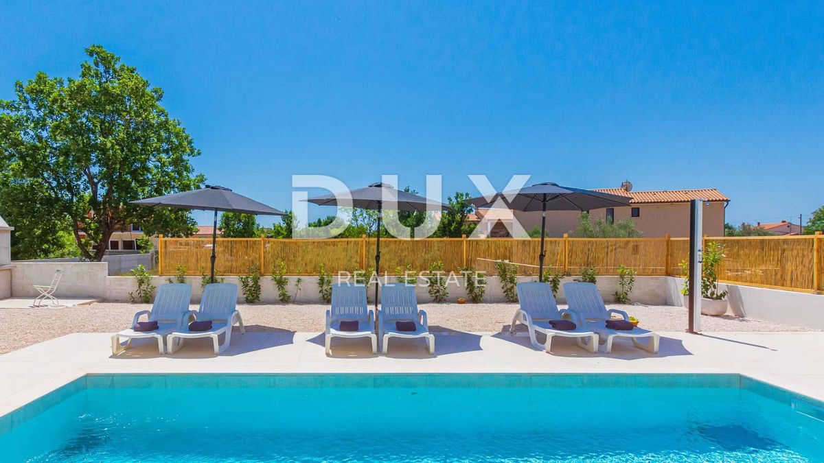 ISTRIA, SVETVINČENAT - Affascinante casa di nuova costruzione con piscina
