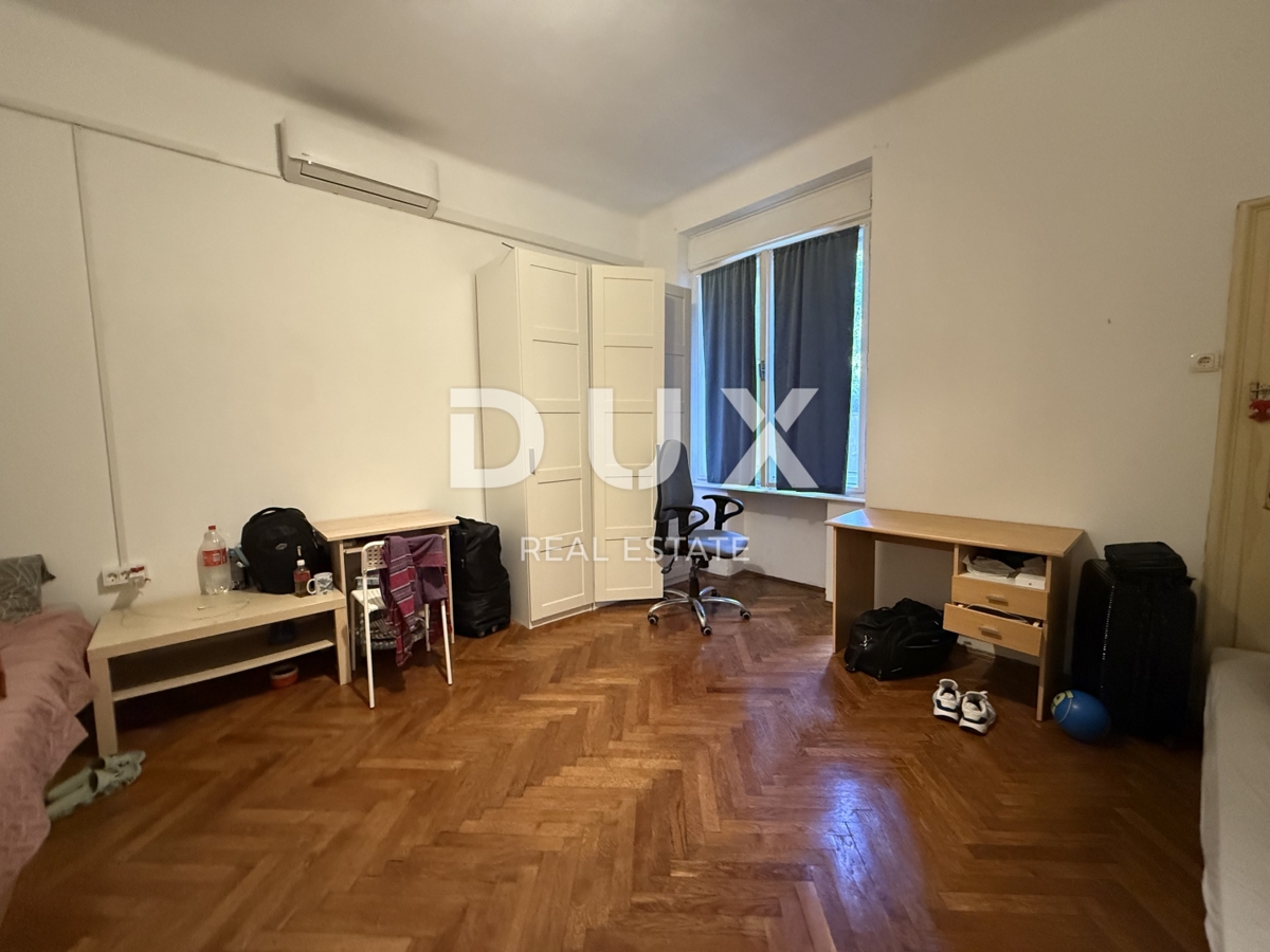 RIJEKA, CENTRO - due unità abitative, tre balconi, vista mare