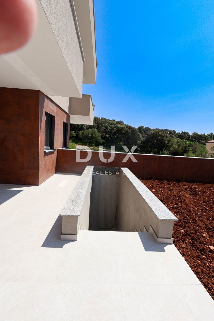 NOVALJA, JAKISNICA - Lussuoso appartamento con piscina e giardino  