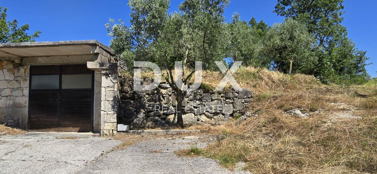 ISTRIA, PISINO, DINTORNI - Ampio terreno edificabile con vista aperta