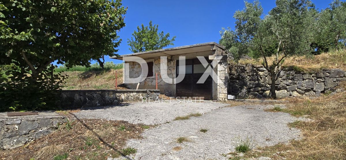 ISTRIA, PISINO, DINTORNI - Ampio terreno edificabile con vista aperta