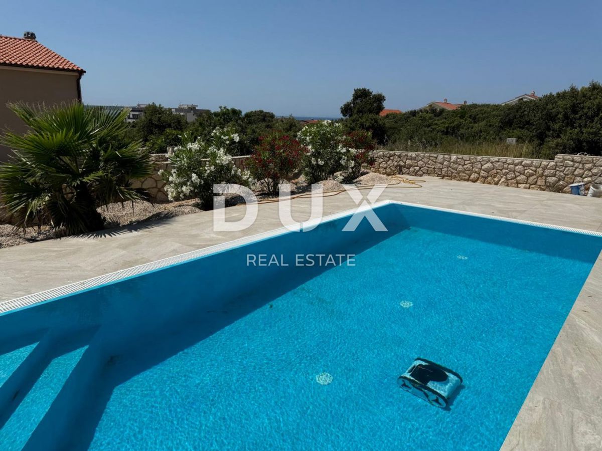 ISOLA DI PAG, MANDRE, casa di prima classe con piscina, di nuova costruzione.