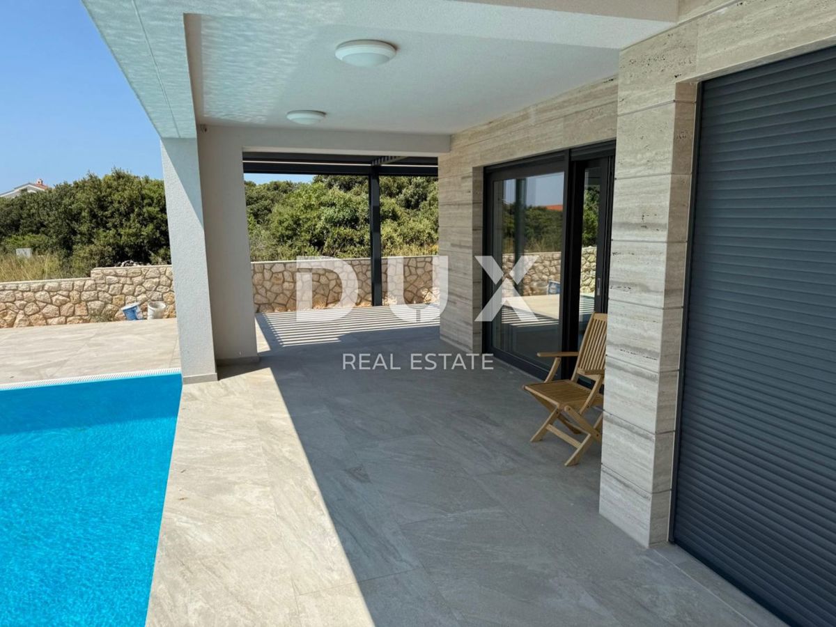 ISOLA DI PAG, MANDRE, casa di prima classe con piscina, di nuova costruzione.