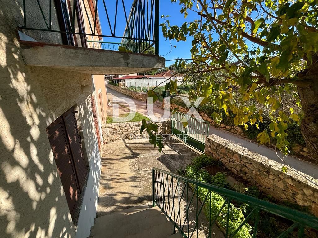 ISOLA DI PAŠMAN, ŽDRELAC - Casa bifamiliare in prima fila al mare