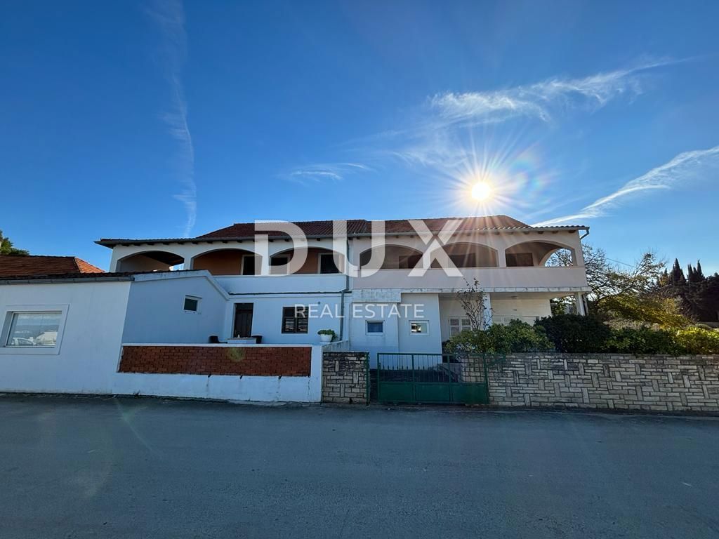 ISOLA DI PAŠMAN, ŽDRELAC - Casa bifamiliare in prima fila al mare