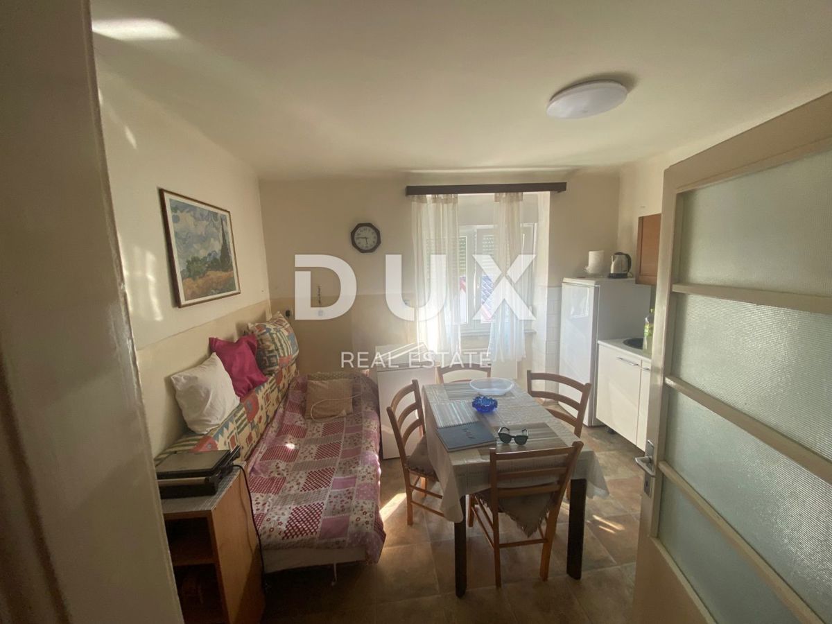 RIJEKA, KASTAV - casa con 2 appartamenti separati + giardino! OCCASIONE!