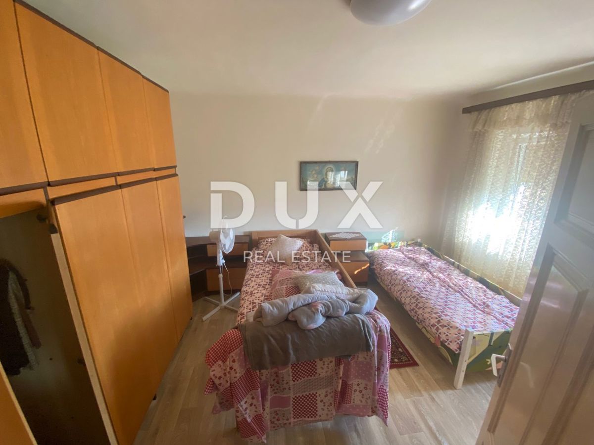 RIJEKA, KASTAV - casa con 2 appartamenti separati + giardino! OCCASIONE!