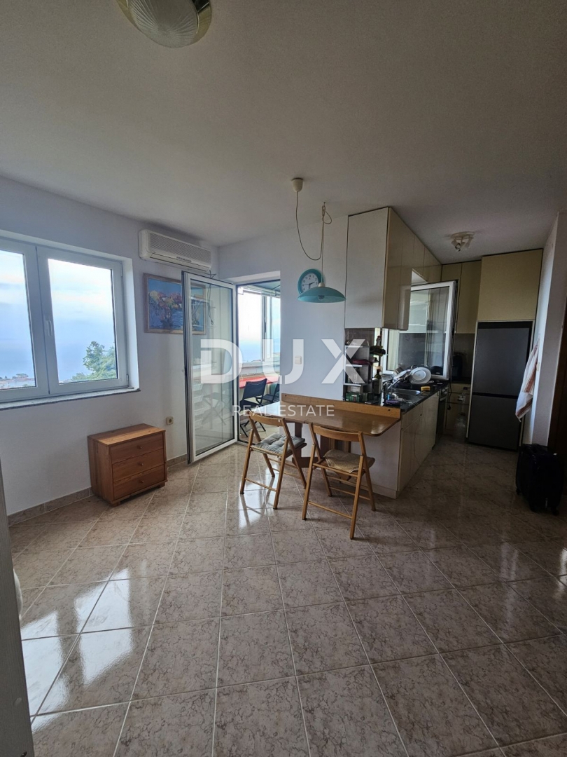 ABBAZIA, LOVRAN - Appartamento classico con 1 camera da letto e vista mare