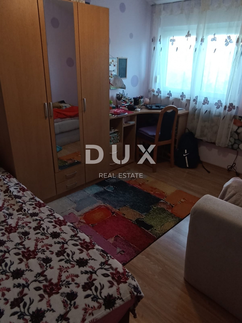 BIOGRAD NA MORU - OCCASIONE ESCLUSIVA - CASA CON 4 APPARTAMENTI E AMPIO APPARTAMENTO - CENTRO!