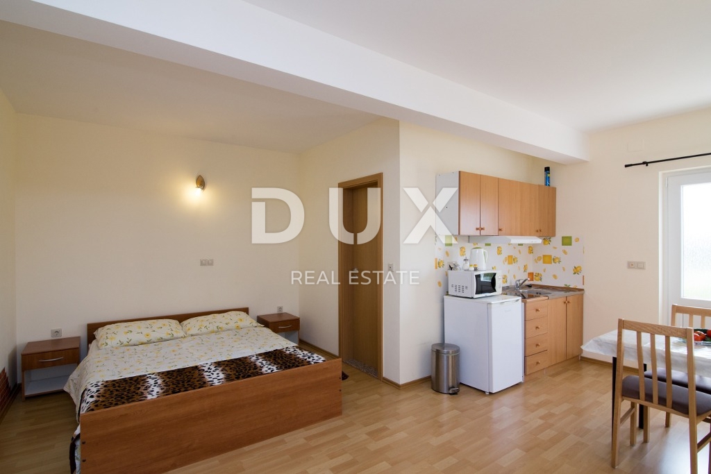 BIOGRAD NA MORU - OCCASIONE ESCLUSIVA - CASA CON 4 APPARTAMENTI E AMPIO APPARTAMENTO - CENTRO!