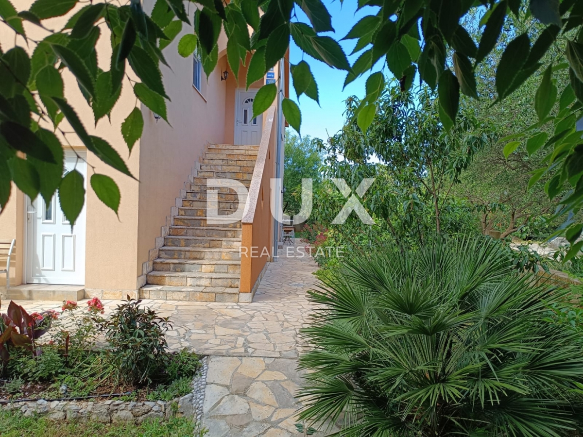 BIOGRAD NA MORU - OCCASIONE ESCLUSIVA - CASA CON 4 APPARTAMENTI E AMPIO APPARTAMENTO - CENTRO!