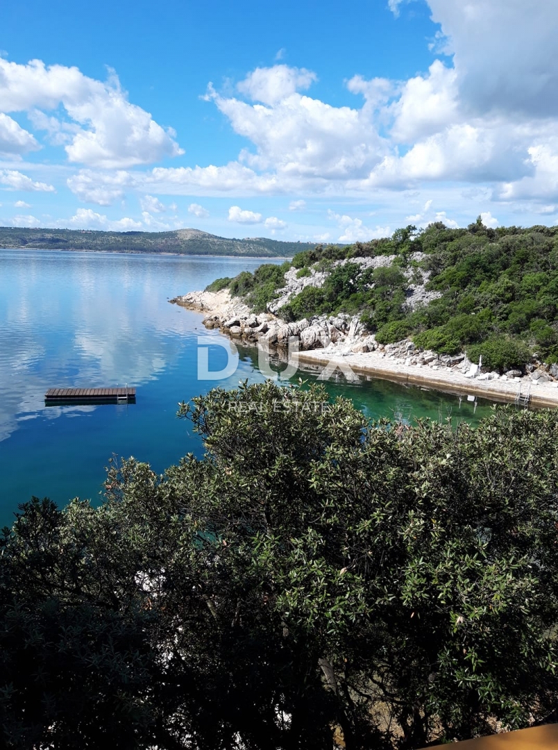 ZADAR, POSEDARJE - Hotel in prima fila sul mare! - Posizione esclusiva!