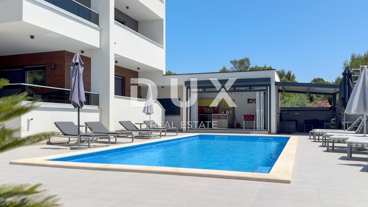 ISTRIA, MEDULIN - nuovo edificio di lusso con piscina
