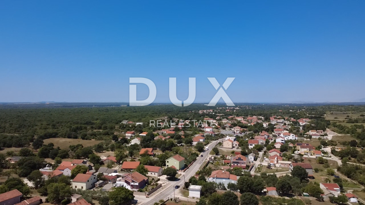ZADAR, BRIŠEVO - Terreno edificabile in posizione tranquilla!