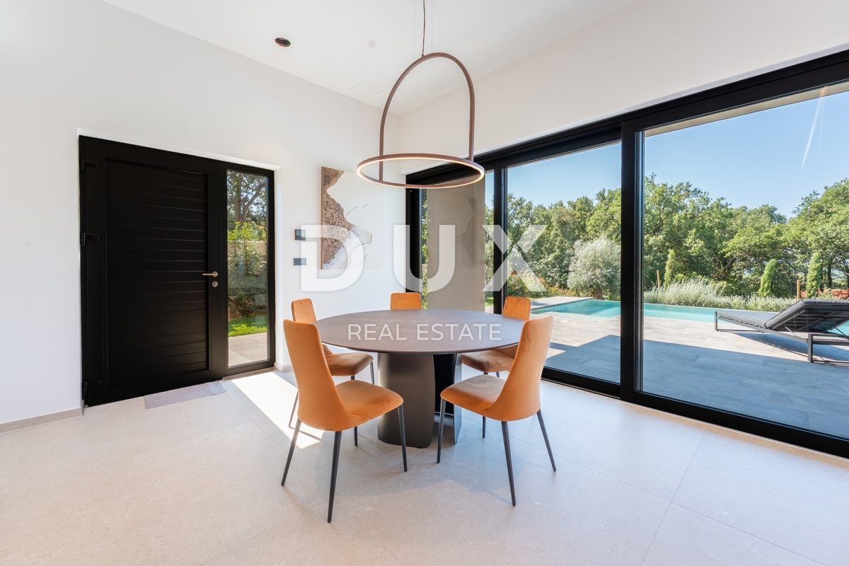 ISTRIA, MEDULIN - Imponente villa vicino al bosco con vista sul mare! 