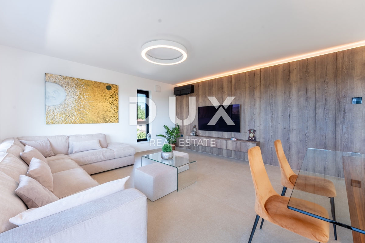 ISTRIA, MEDULIN - Imponente villa vicino al bosco con vista sul mare! 