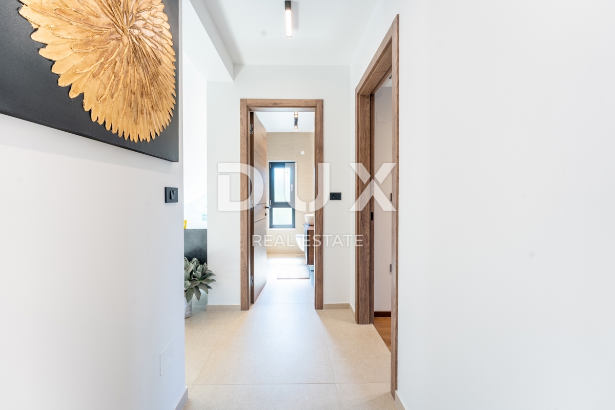 ISTRIA, MEDULIN - Imponente villa vicino al bosco con vista sul mare! 