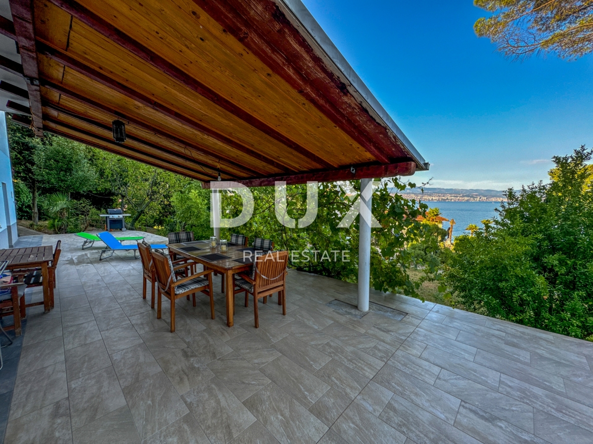 OPATIJA, IČIĆI - appartamento con una meravigliosa terrazza, seconda fila al mare, in ottime condizioni, vista, parcheggio