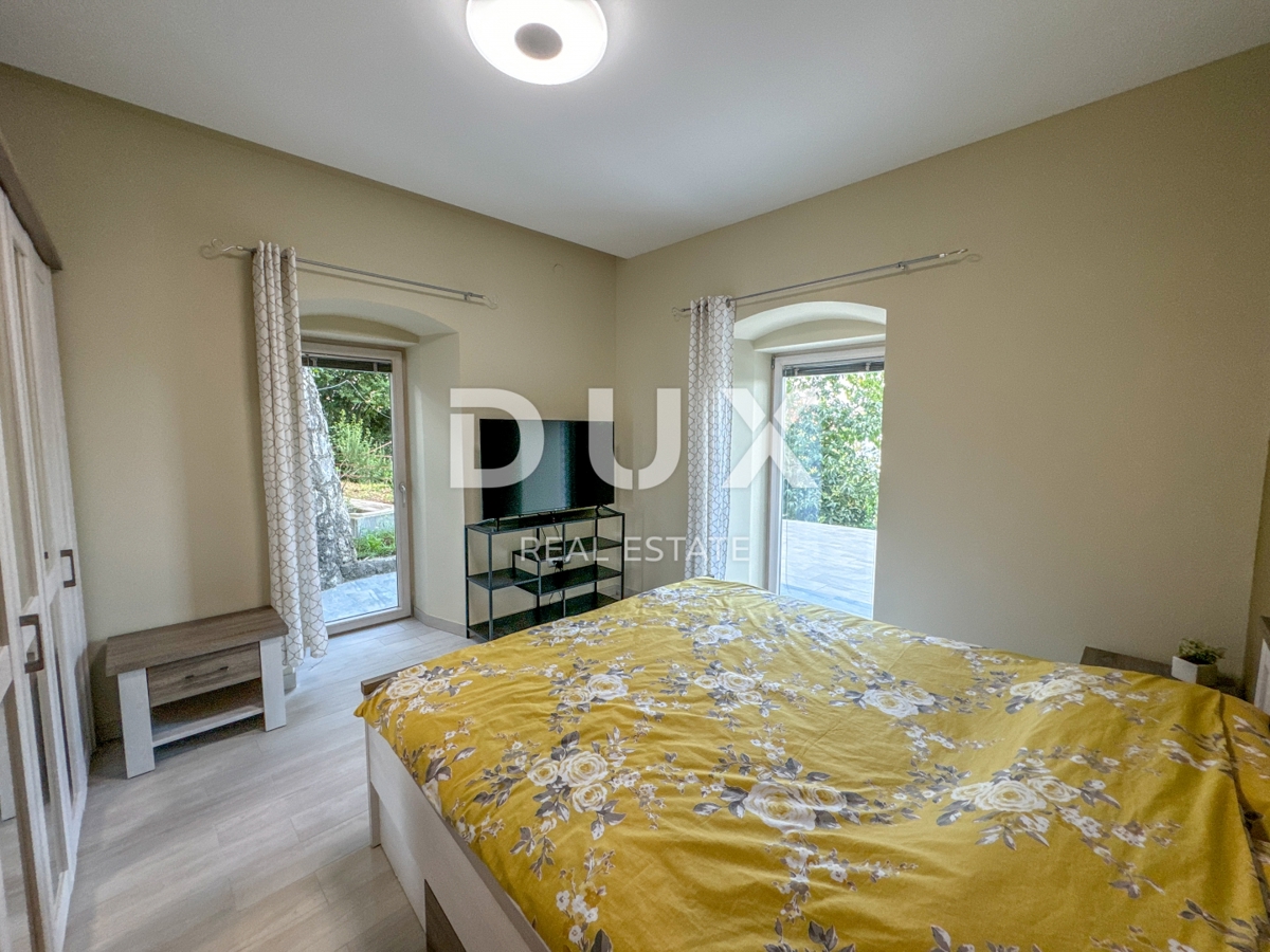 OPATIJA, IČIĆI - appartamento con una meravigliosa terrazza, seconda fila al mare, in ottime condizioni, vista, parcheggio