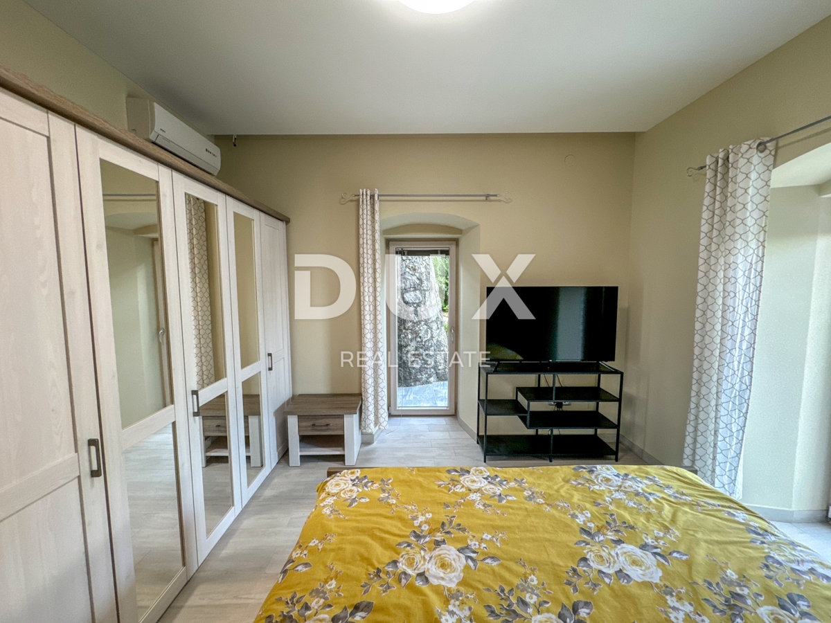 OPATIJA, IČIĆI - appartamento con una meravigliosa terrazza, seconda fila al mare, in ottime condizioni, vista, parcheggio