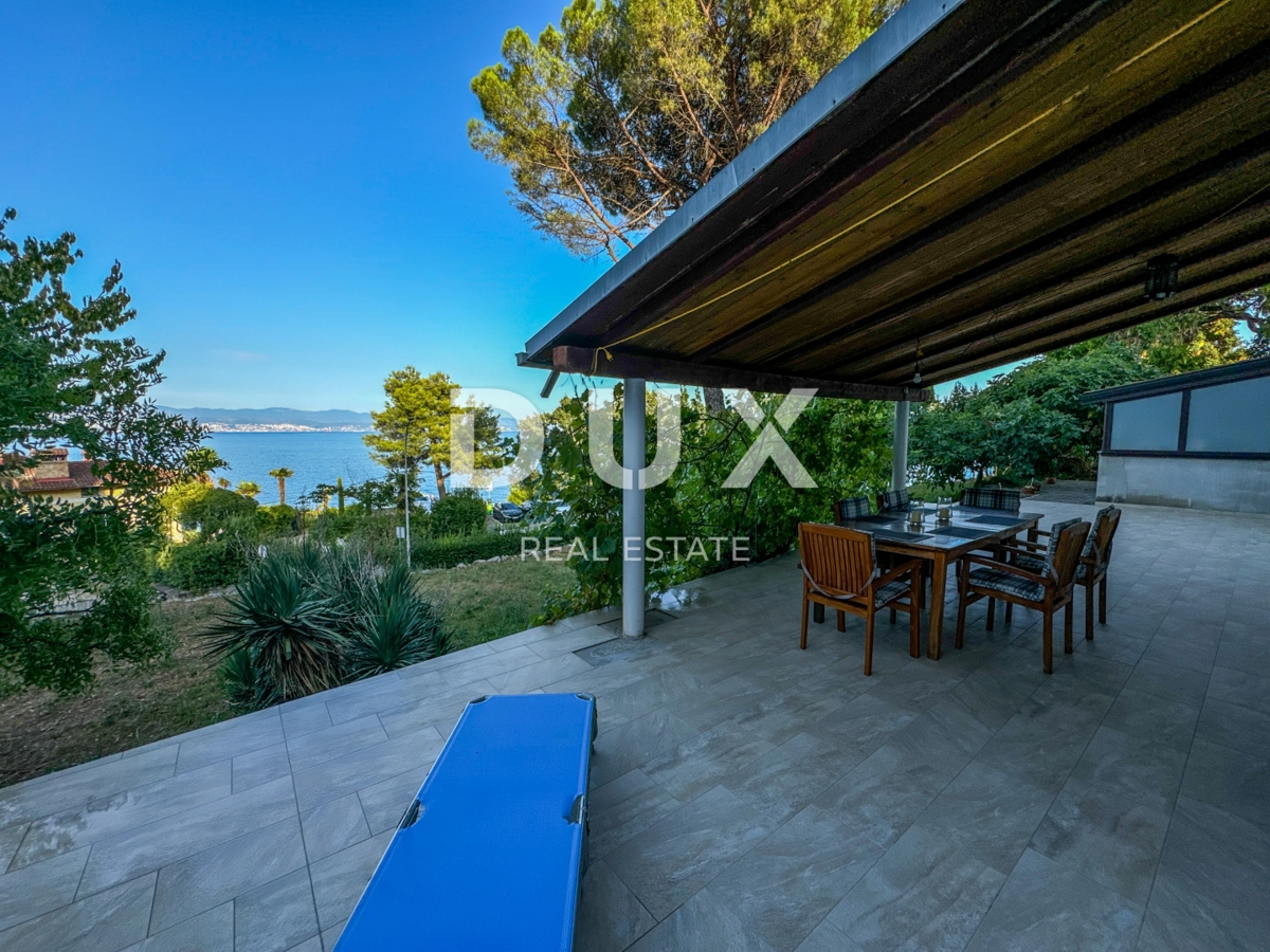 OPATIJA, IČIĆI - appartamento con una meravigliosa terrazza, seconda fila al mare, in ottime condizioni, vista, parcheggio