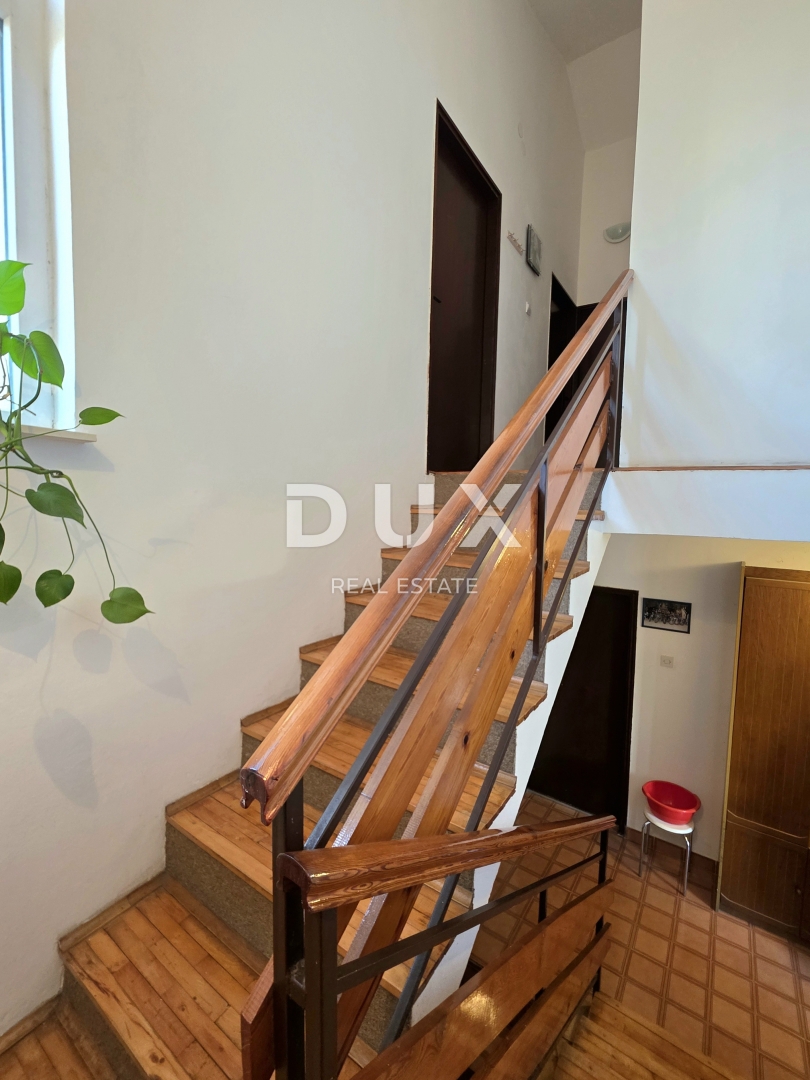 ISTRIA, POLA, NOVA VERUDA - Spaziosa casa familiare con ulteriore appartamento con 2 camere da letto e soggiorno e garage