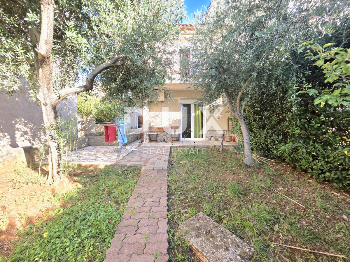 ISTRIA, POLA, NOVA VERUDA - Spaziosa casa familiare con ulteriore appartamento con 2 camere da letto e soggiorno e garage