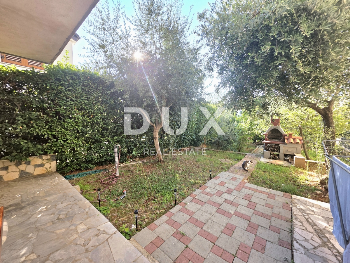 ISTRIA, POLA, NOVA VERUDA - Spaziosa casa familiare con ulteriore appartamento con 2 camere da letto e soggiorno e garage