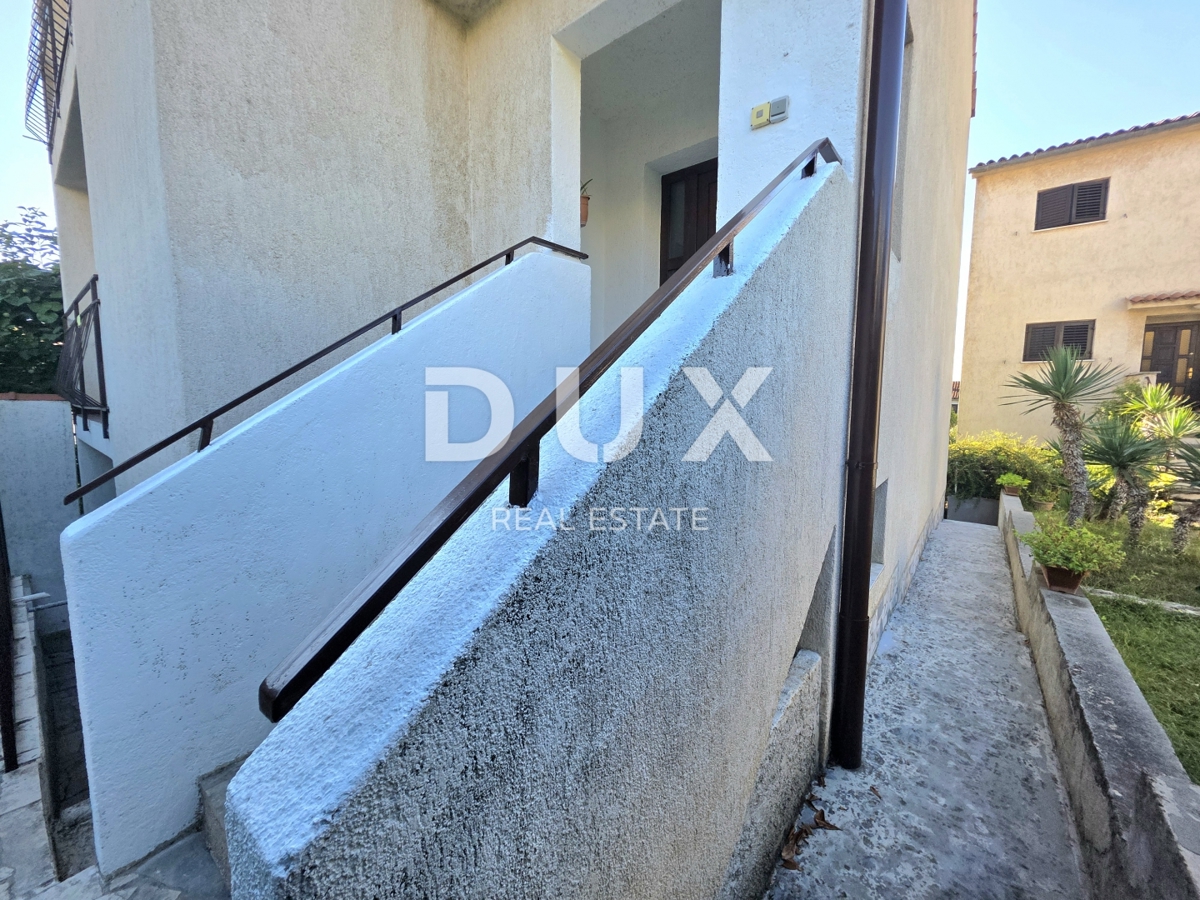 ISTRIA, POLA, NOVA VERUDA - Spaziosa casa familiare con ulteriore appartamento con 2 camere da letto e soggiorno e garage