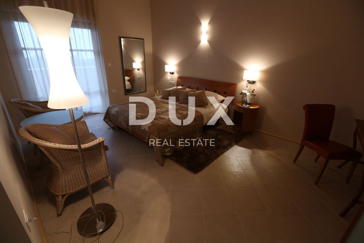 ISTRIA, SVETVINČENAT - Bella villa in un ampio giardino