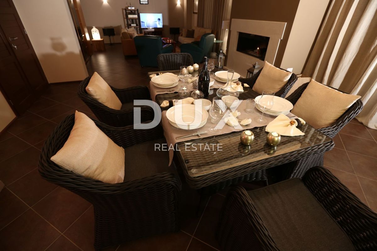 ISTRIA, SVETVINČENAT - Bella villa in un ampio giardino