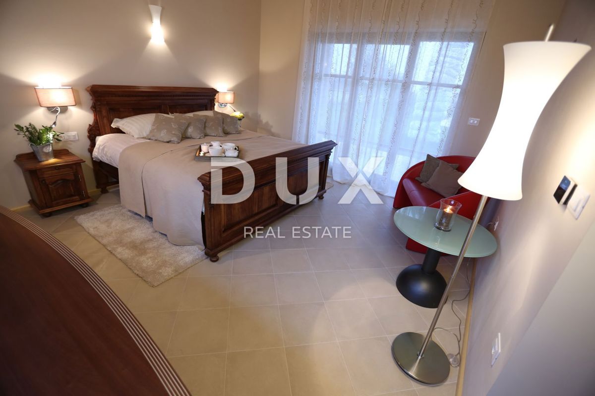 ISTRIA, SVETVINČENAT - Bella villa in un ampio giardino