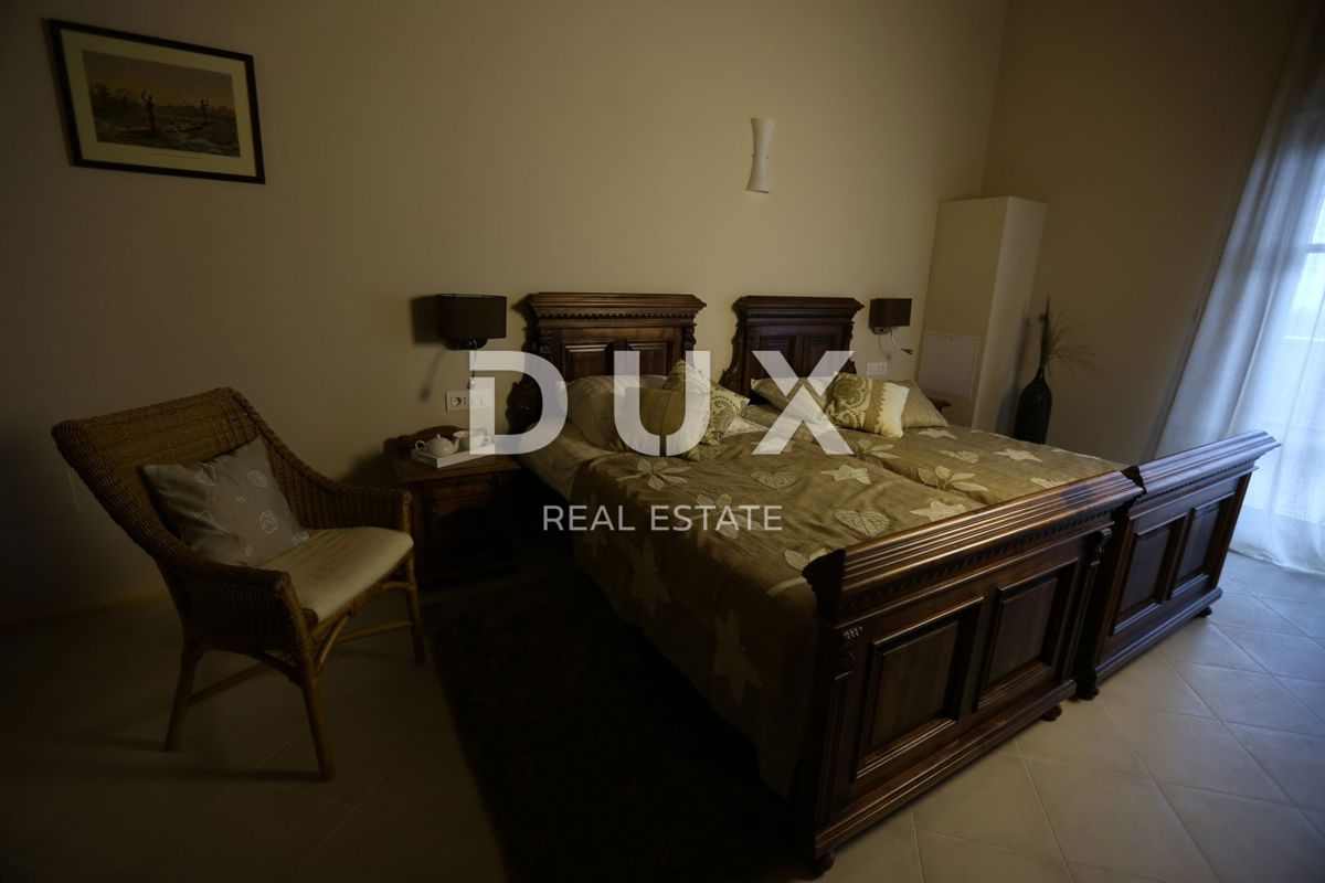 ISTRIA, SVETVINČENAT - Bella villa in un ampio giardino