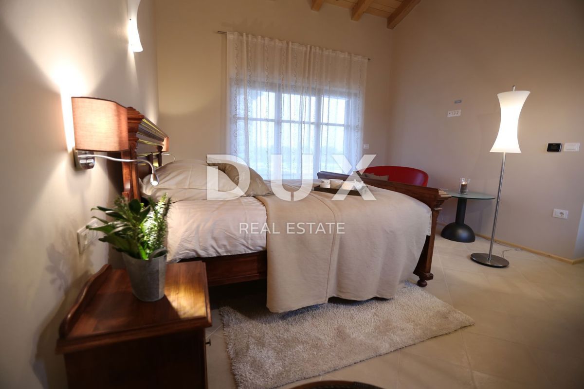 ISTRIA, SVETVINČENAT - Bella villa in un ampio giardino